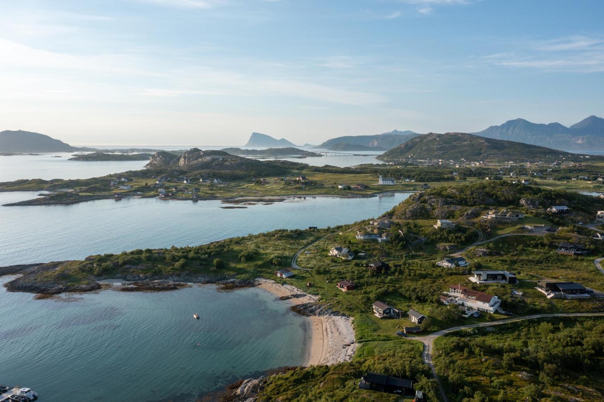 Brensholmen Beach House Tromso Exterior photo